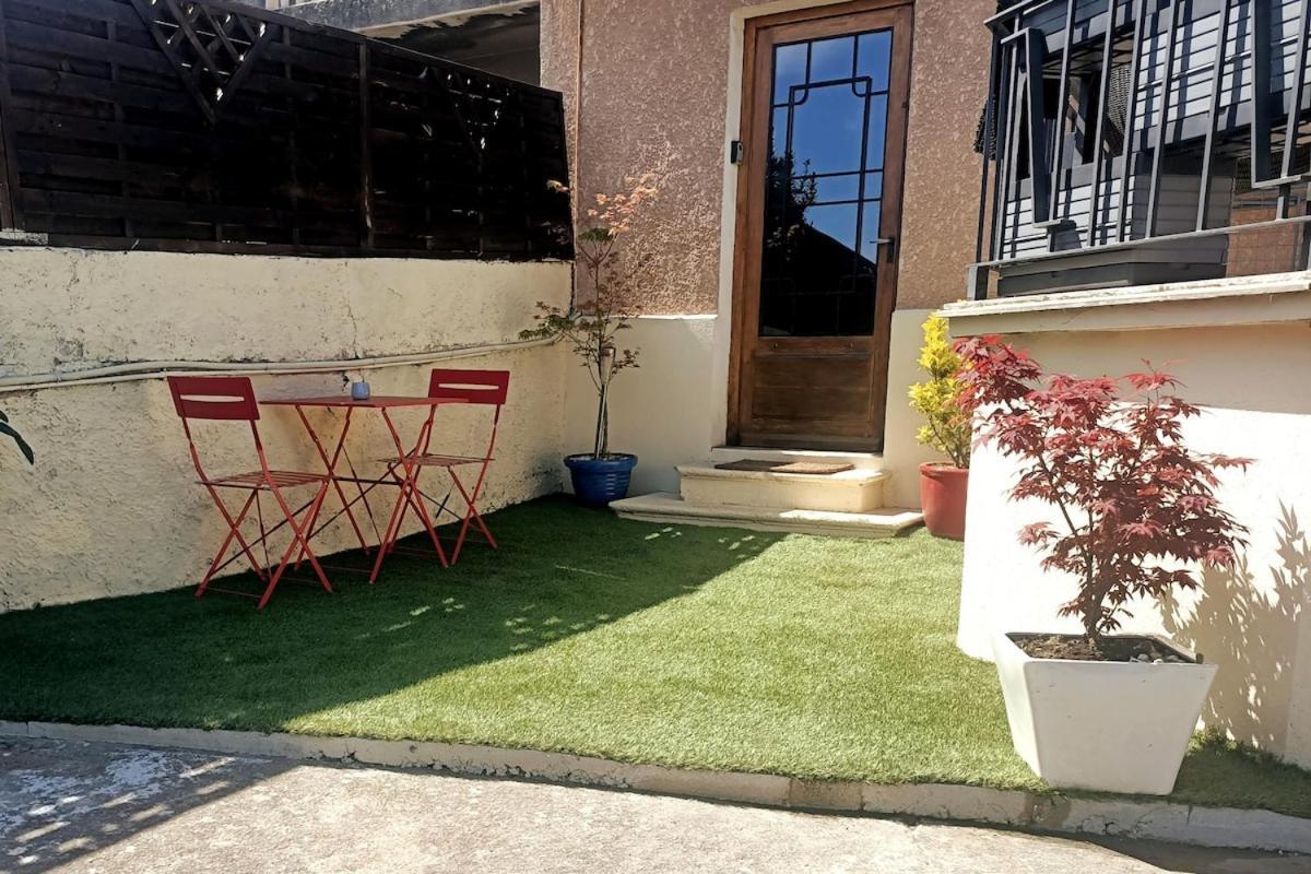 Le Petit Cocon - Parking Prive - Lyon Sud Apartment Venissieux Exterior photo